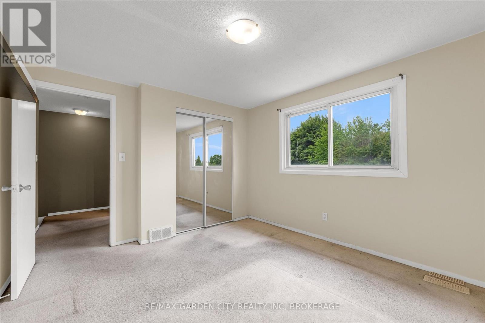 62 Ted Street, St. Catharines, Ontario  L2N 1E5 - Photo 15 - X12201906