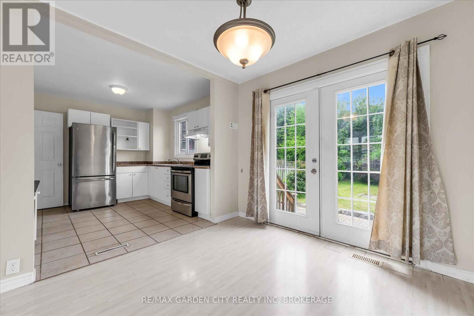 62 Ted Street, St. Catharines, Ontario  L2N 1E5 - Photo 8 - X12201906