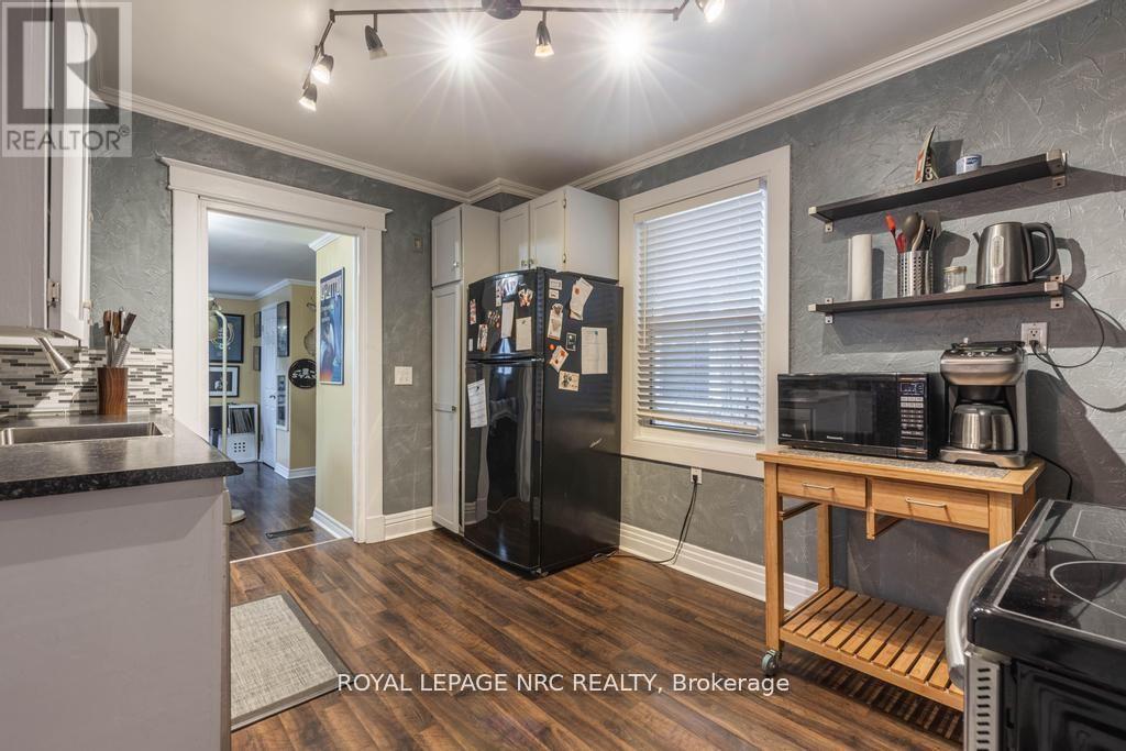 116 Lowell Avenue, St. Catharines, Ontario  L2R 2E2 - Photo 15 - X12201926