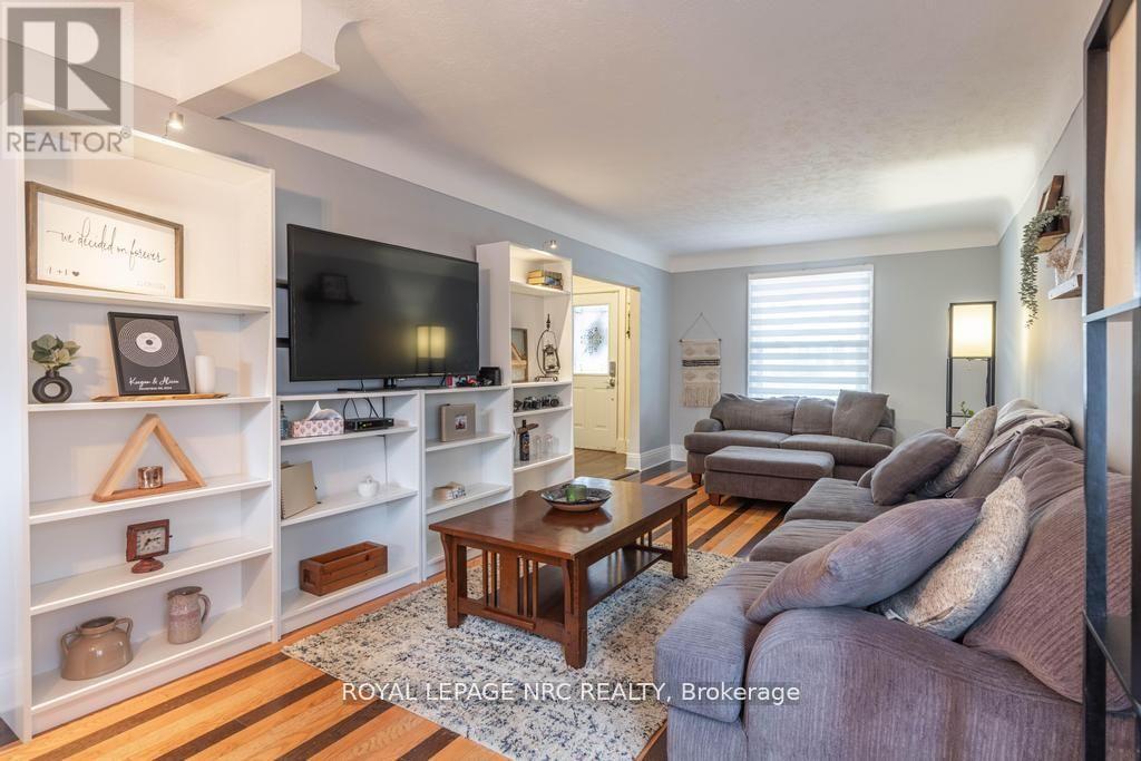 116 Lowell Avenue, St. Catharines, Ontario  L2R 2E2 - Photo 9 - X12201926