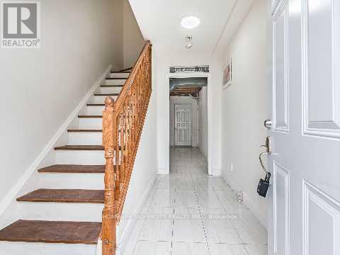 208 - 475 Bramalea Road, Brampton (Southgate), Ontario  L6T 2X3 - Photo 5 - W12184166
