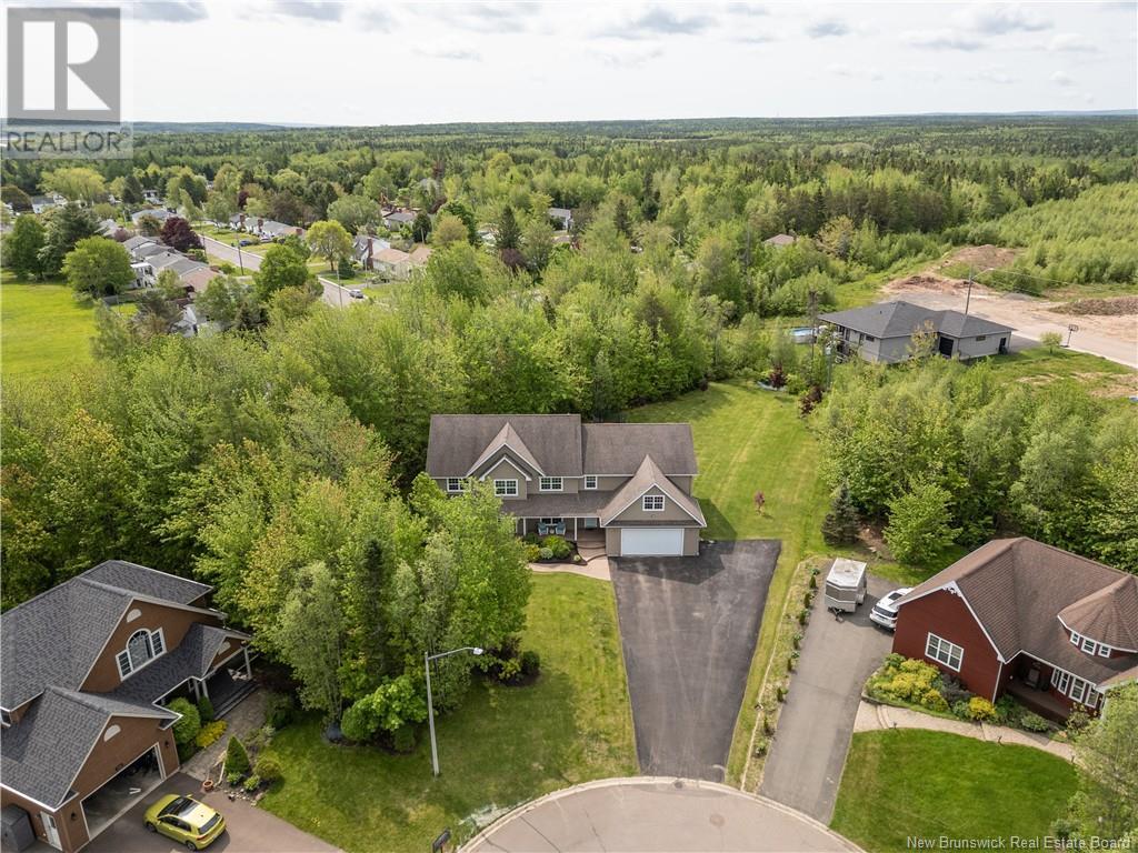 Property at 168 Goldleaf Court image 3