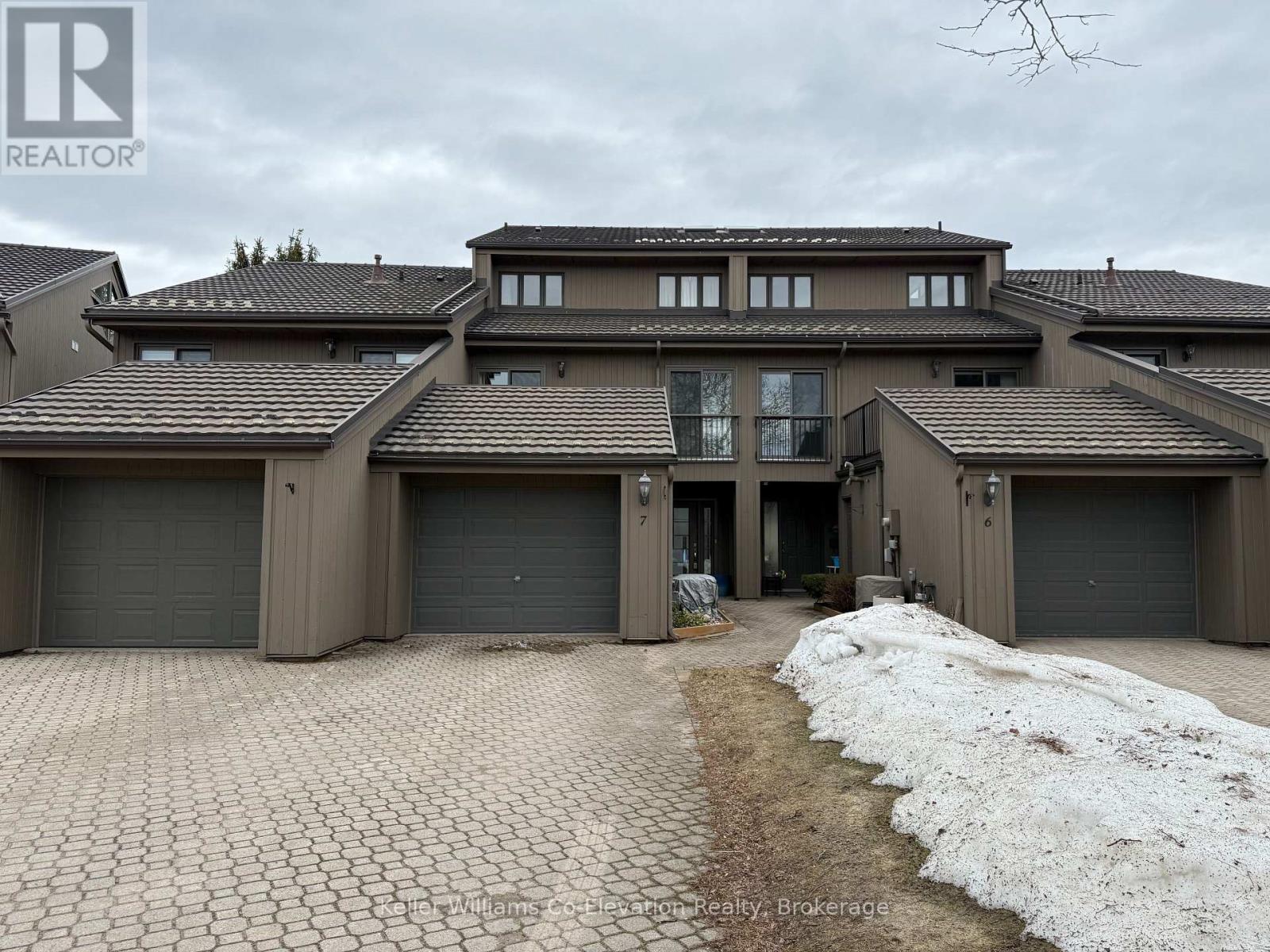 7 - 8 BECK BOULEVARD, penetanguishene, Ontario