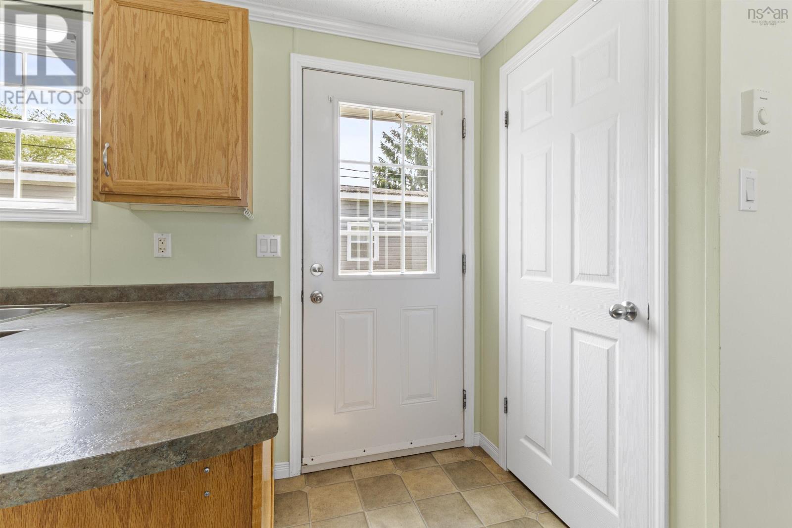 749 Fern Drive, Beaver Bank, Nova Scotia  B4E 1M1 - Photo 4 - 202513697