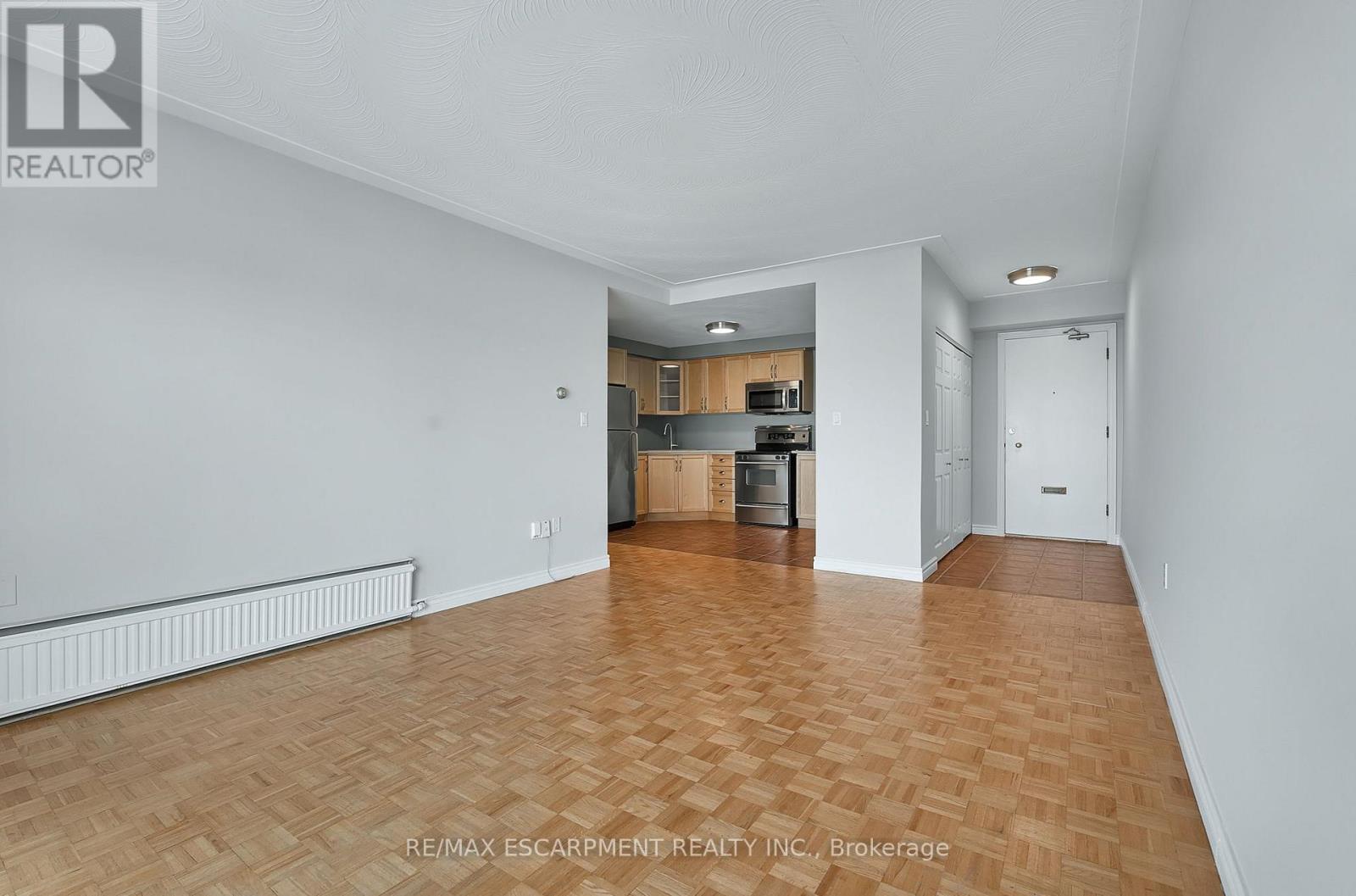 708 - 8 Woodman Drive S, Hamilton, Ontario  L8K 4C9 - Photo 10 - X12198668