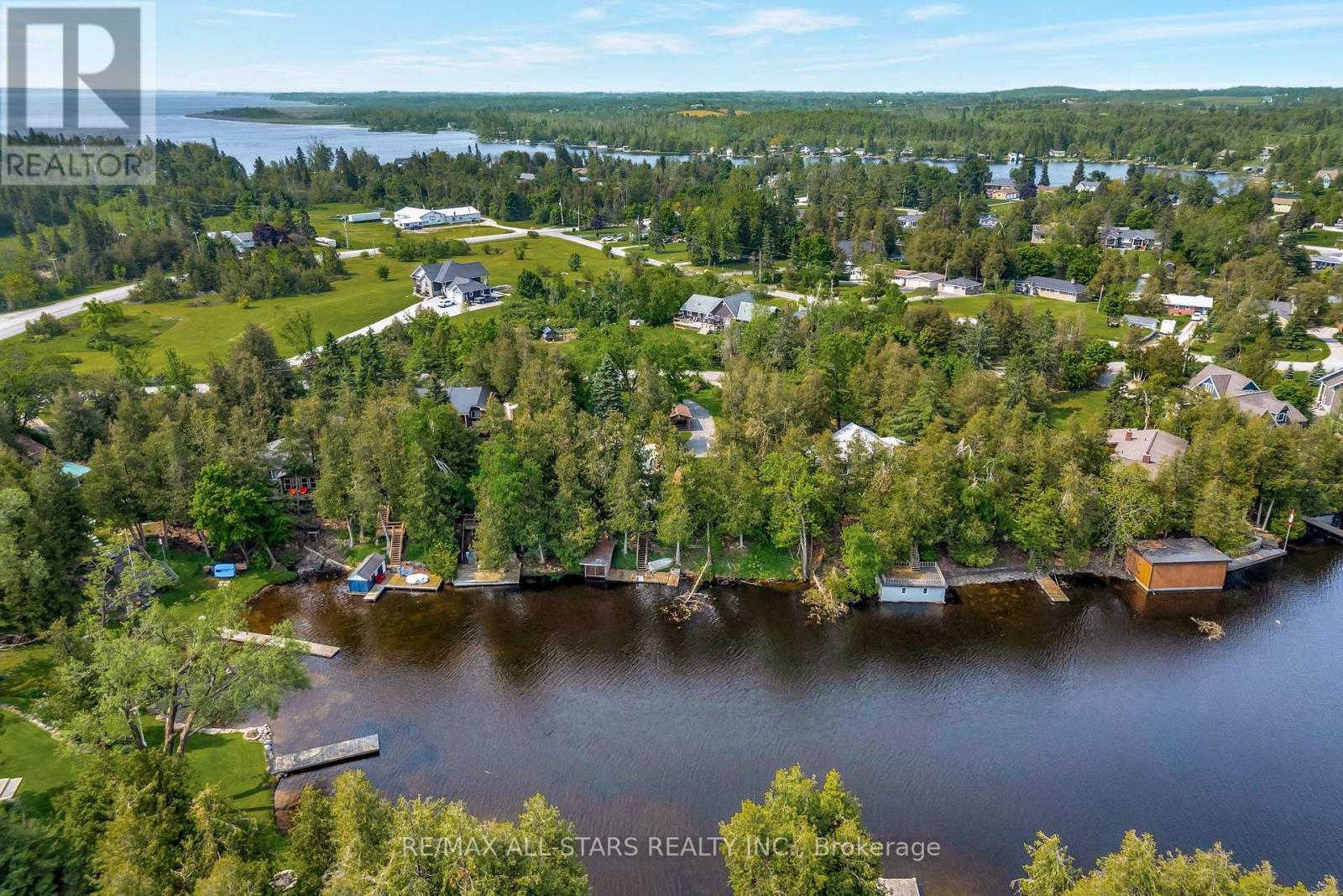 14 Wychwood Drive E, Kawartha Lakes, Ontario  K0M 1N0 - Photo 4 - X12202061