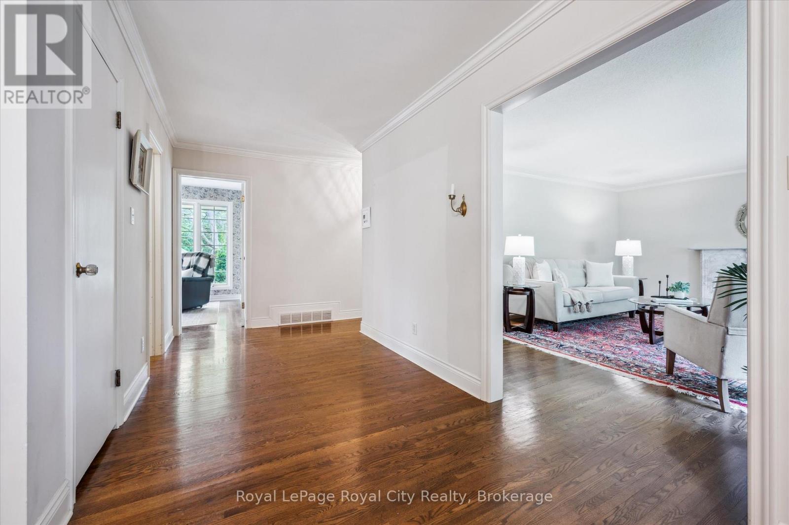 29 Lynwood Place, Guelph, Ontario N1G 2V9 - Photo 12 - X12202033