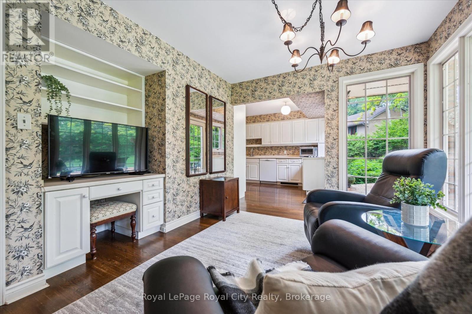 29 Lynwood Place, Guelph, Ontario N1G 2V9 - Photo 18 - X12202033