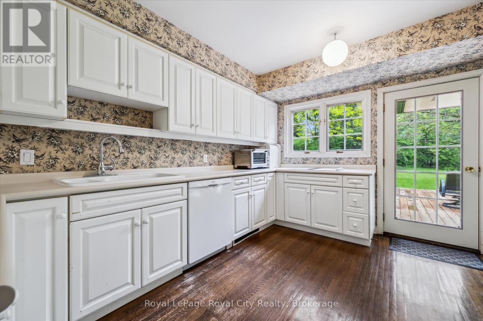 29 Lynwood Place, Guelph, Ontario N1G 2V9 - Photo 20 - X12202033