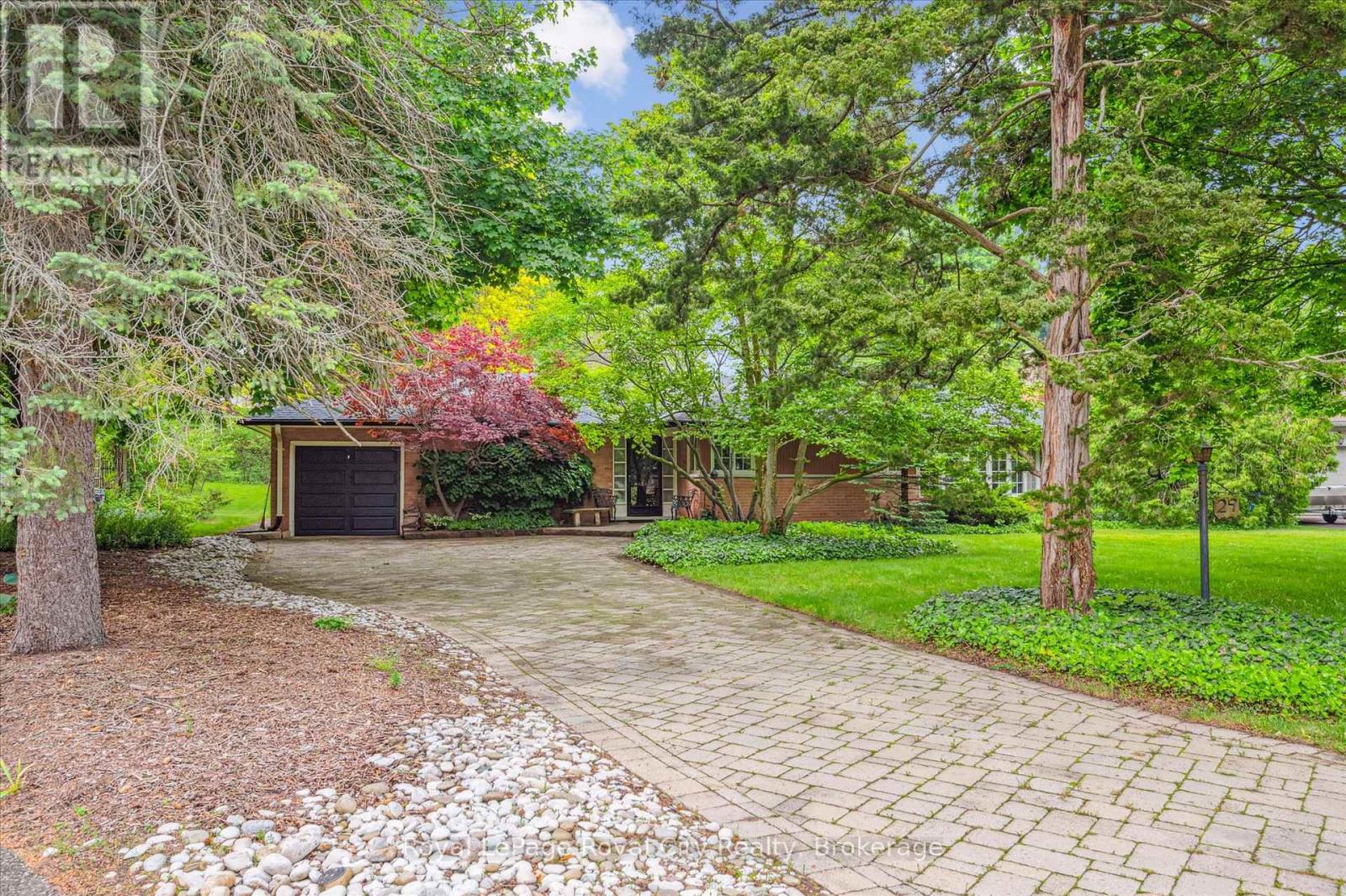 29 Lynwood Place, Guelph, Ontario N1G 2V9 - Photo 7 - X12202033