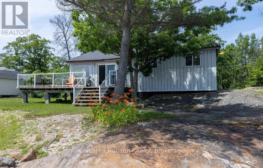 64 Wolverine Beach Road, Georgian Bay, Ontario  L0K 1S0 - Photo 3 - X12202054