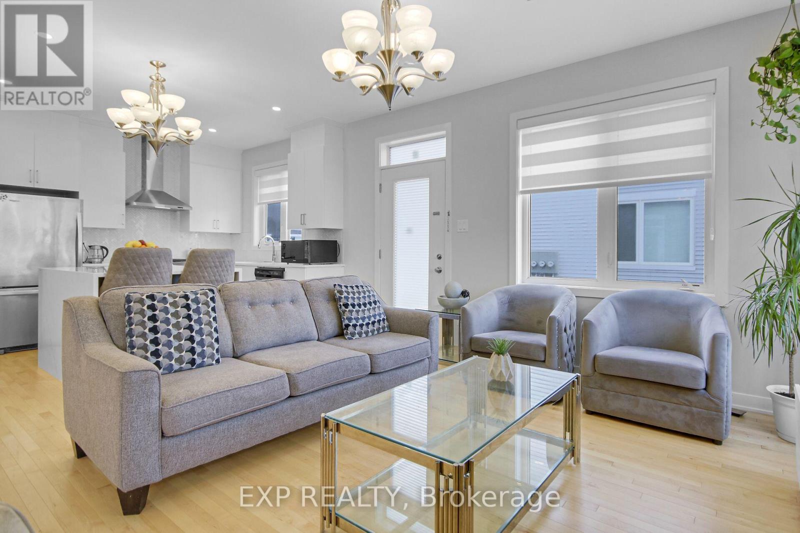 2021 Elevation Road, Ottawa, Ontario  K2J 6W6 - Photo 11 - X12201927