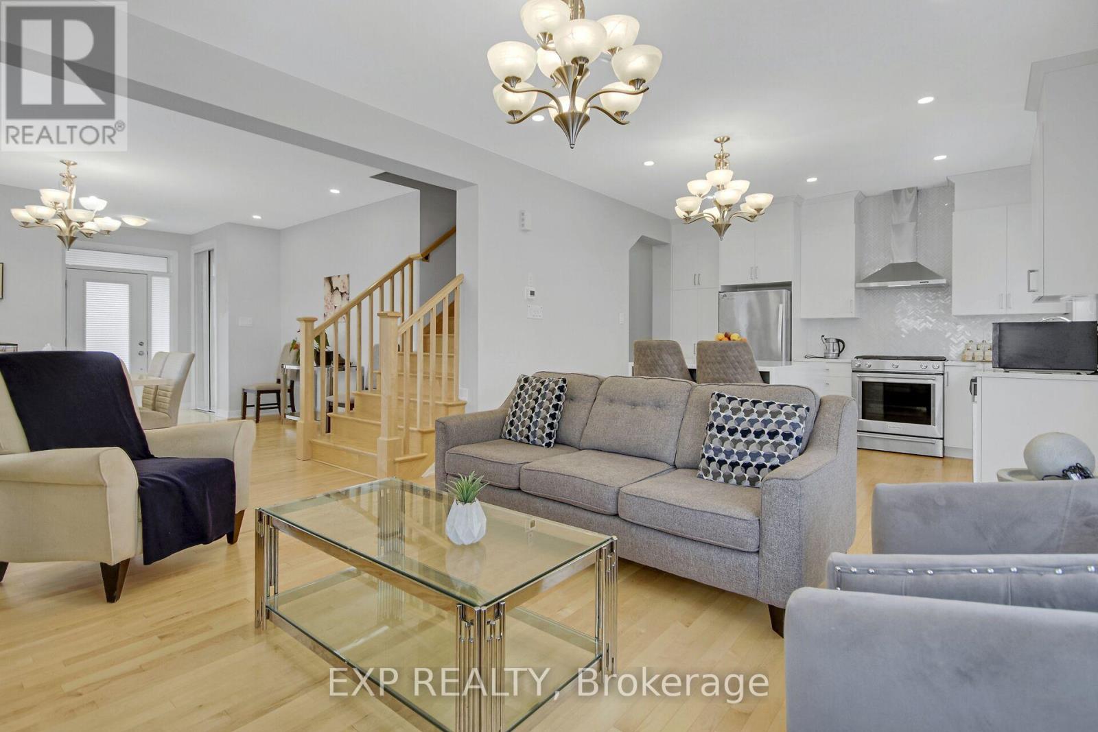 2021 Elevation Road, Ottawa, Ontario  K2J 6W6 - Photo 12 - X12201927