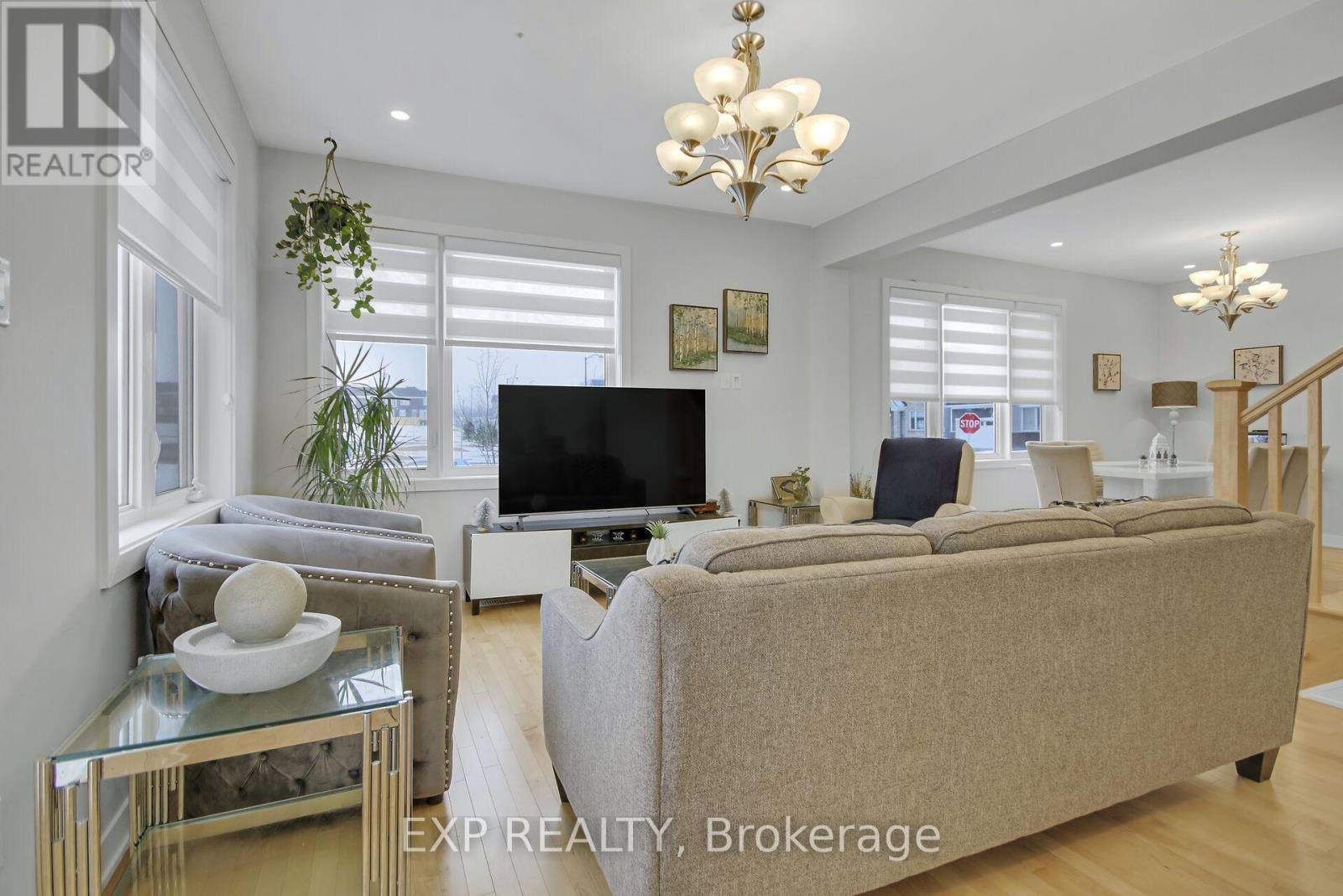 2021 Elevation Road, Ottawa, Ontario  K2J 6W6 - Photo 14 - X12201927