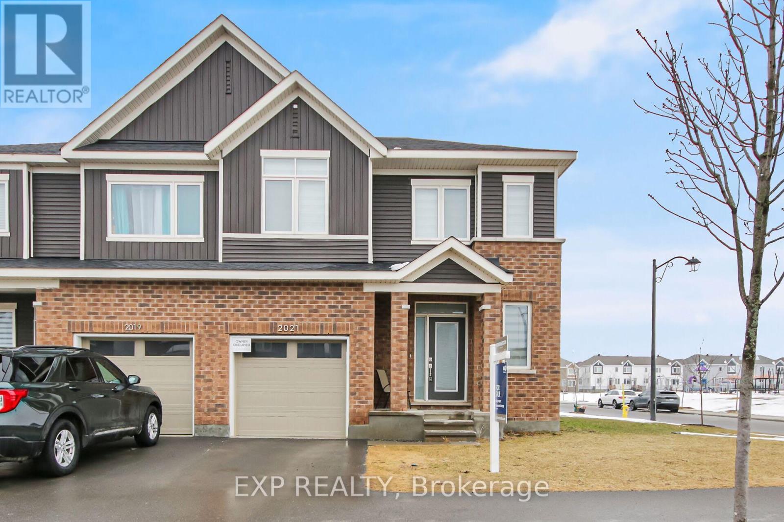 2021 Elevation Road, Ottawa, Ontario  K2J 6W6 - Photo 2 - X12201927