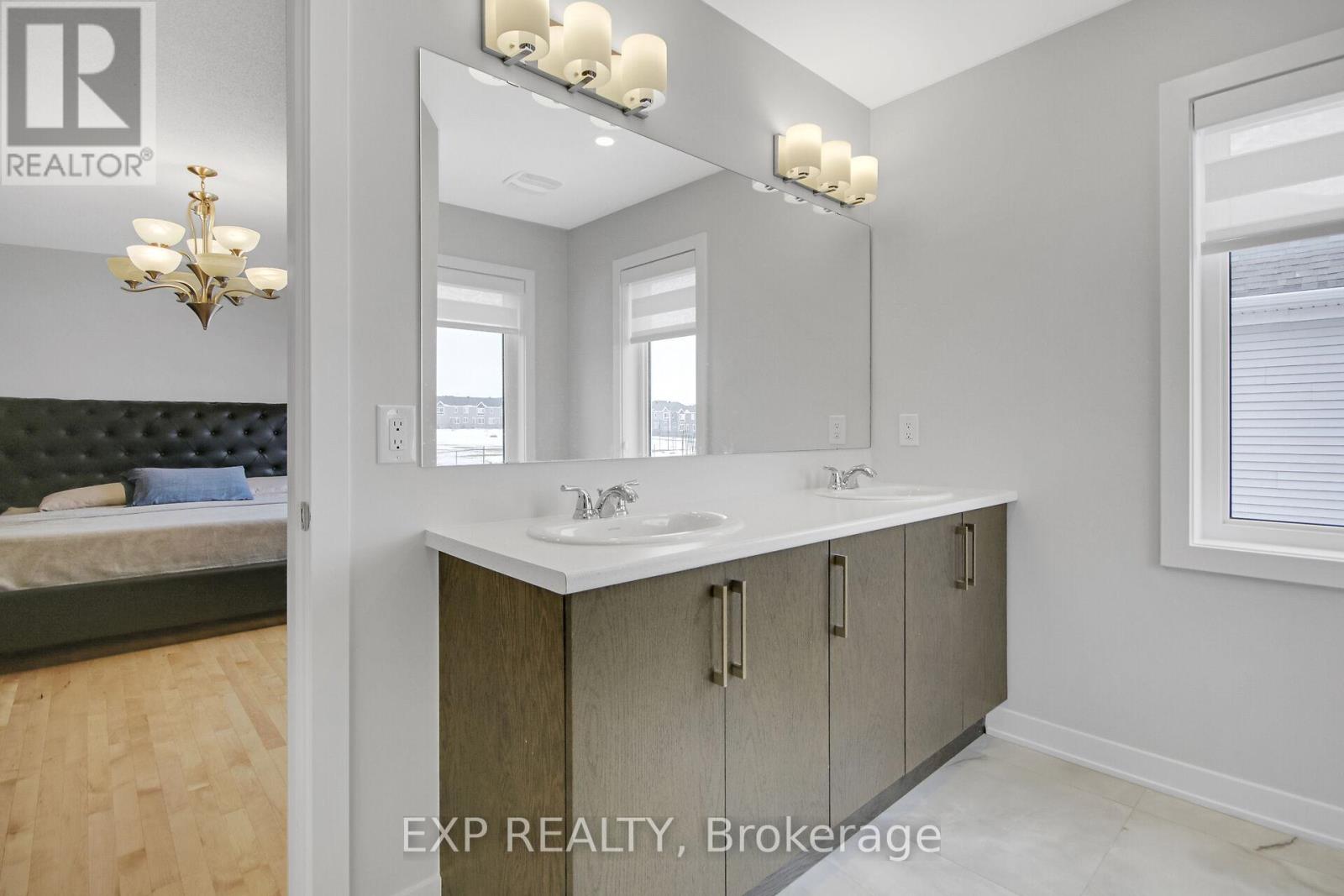 2021 Elevation Road, Ottawa, Ontario  K2J 6W6 - Photo 26 - X12201927