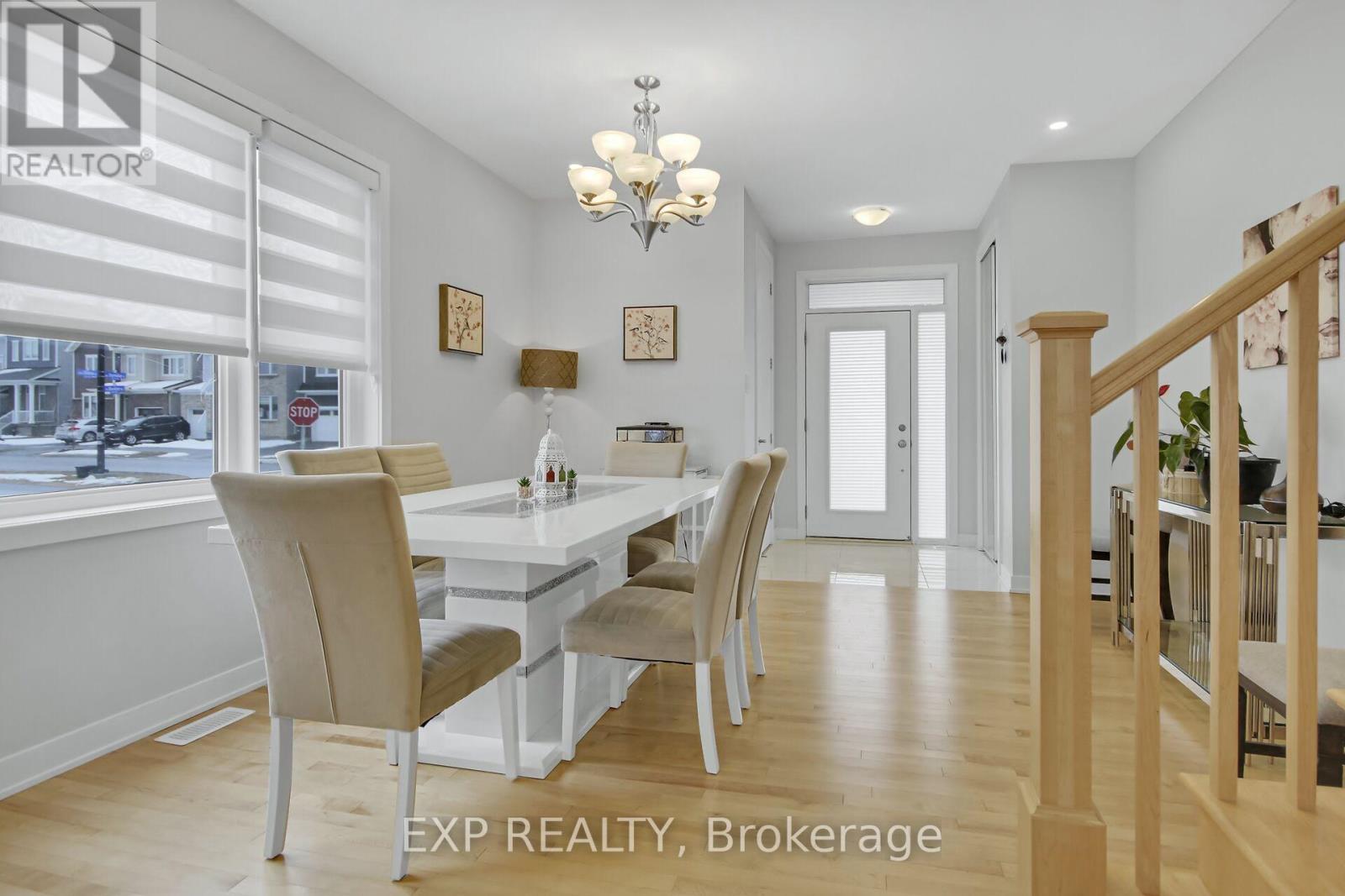 2021 Elevation Road, Ottawa, Ontario  K2J 6W6 - Photo 4 - X12201927