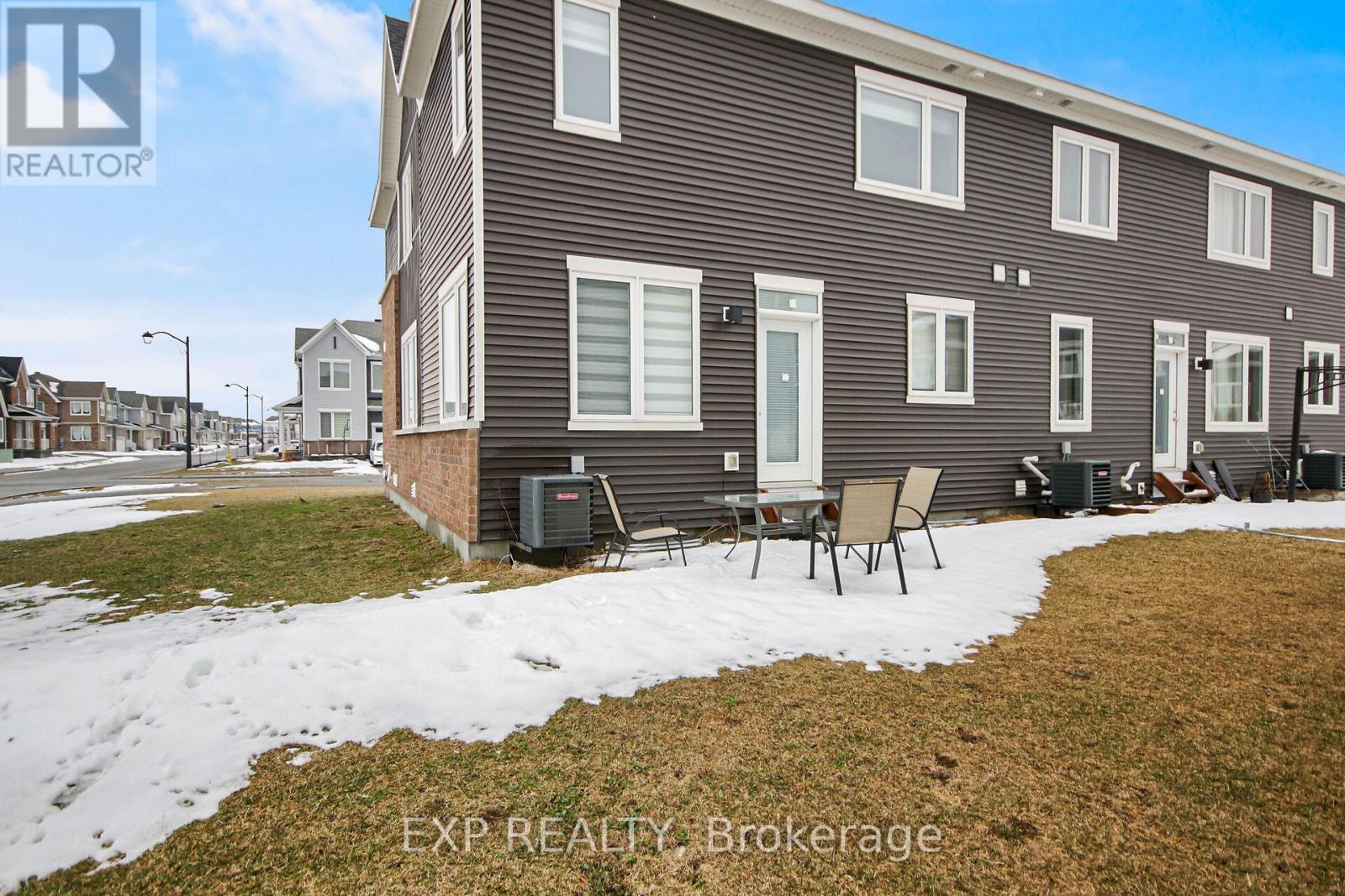 2021 Elevation Road, Ottawa, Ontario  K2J 6W6 - Photo 44 - X12201927