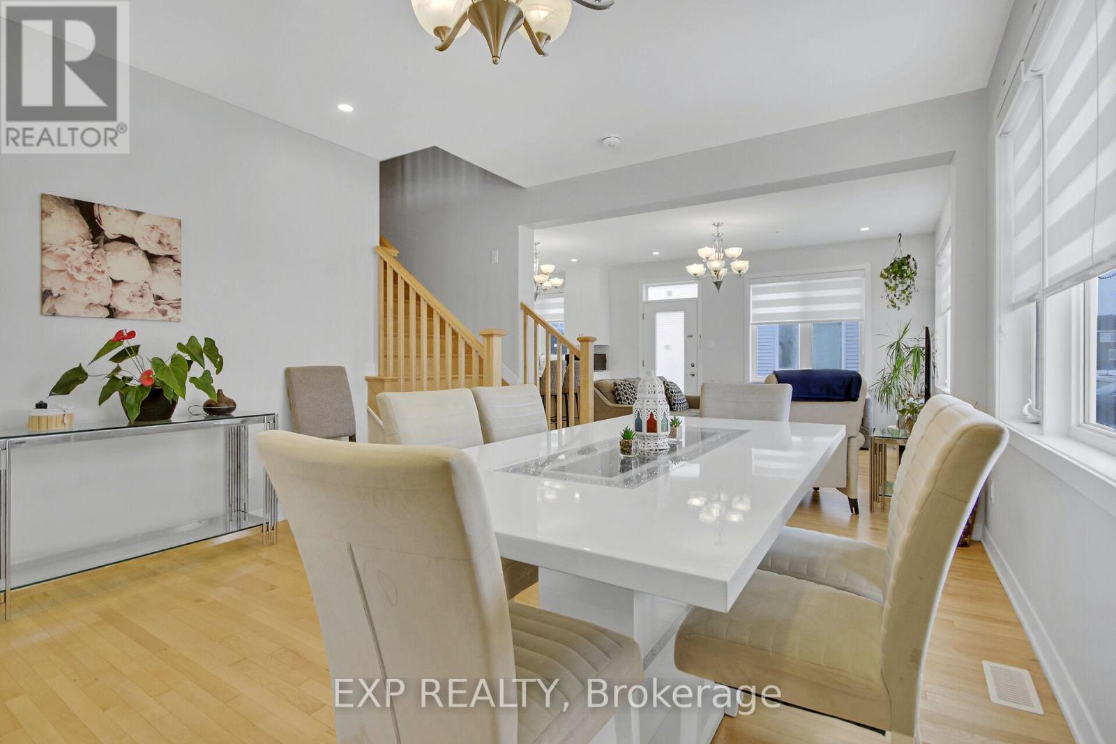 2021 Elevation Road, Ottawa, Ontario  K2J 6W6 - Photo 5 - X12201927