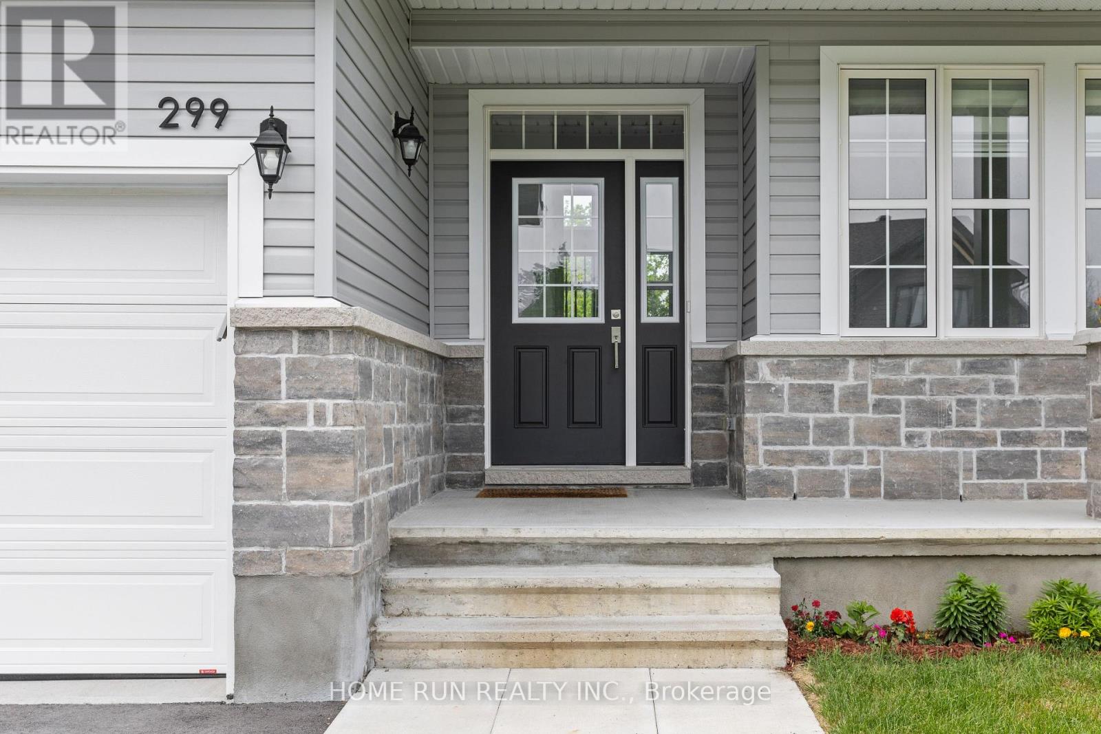 299 Antler Court, Mississippi Mills, Ontario  K0A 1A0 - Photo 3 - X12201968