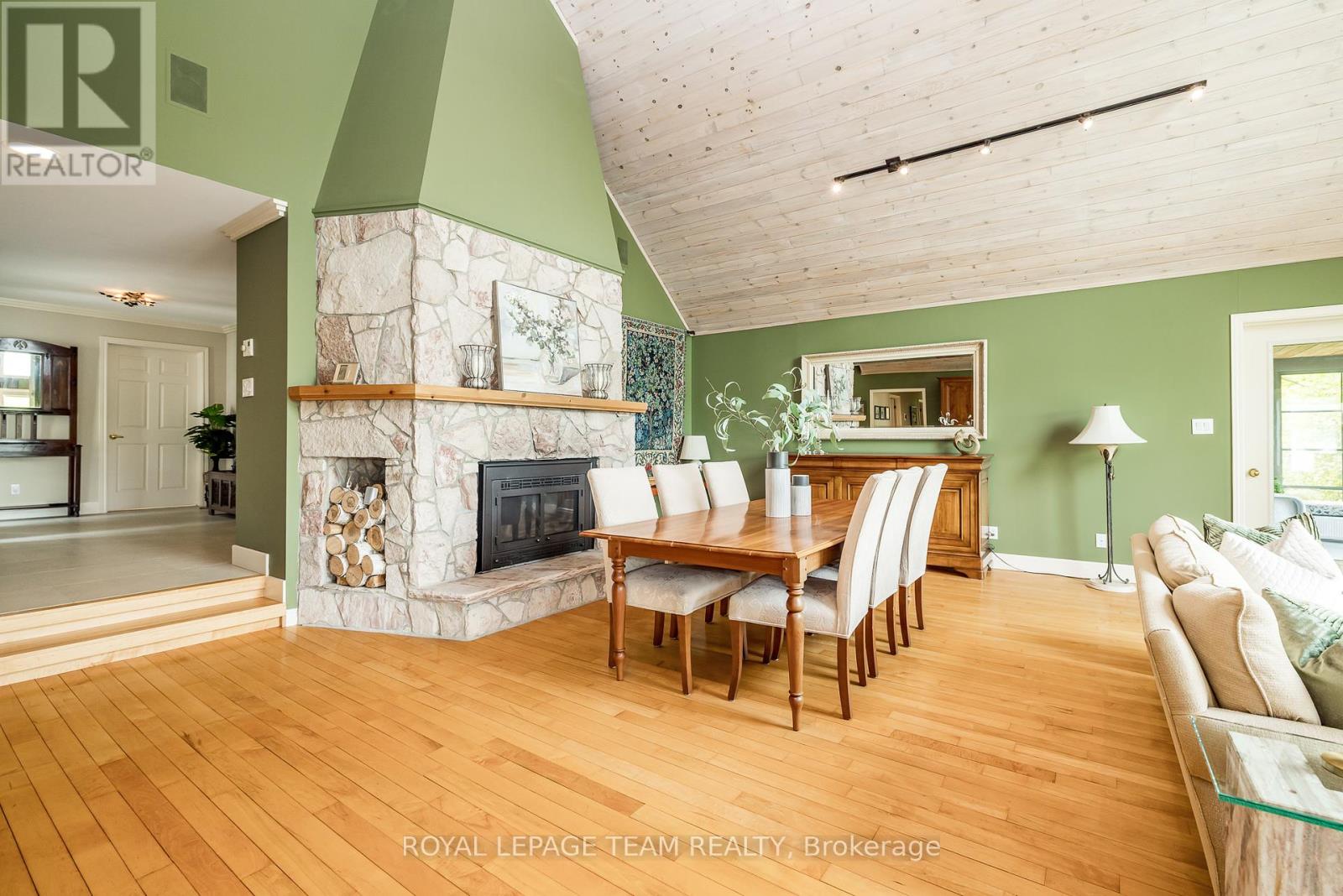 164a Deans Island Road, Rideau Lakes, Ontario  K0G 1E0 - Photo 10 - X12201991