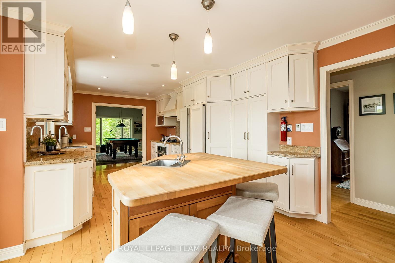 164a Deans Island Road, Rideau Lakes, Ontario  K0G 1E0 - Photo 15 - X12201991