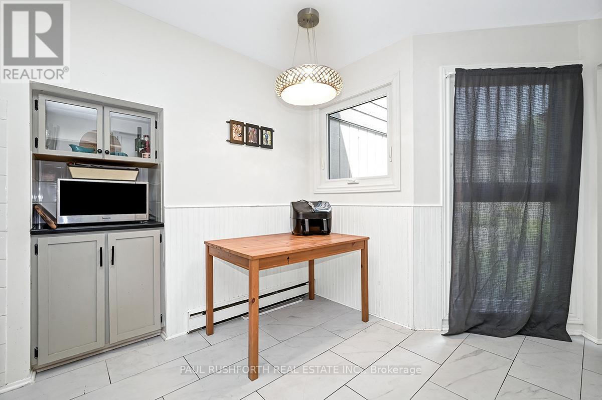 30 Compata Way, Ottawa, Ontario  K1B 4W9 - Photo 10 - X12202067