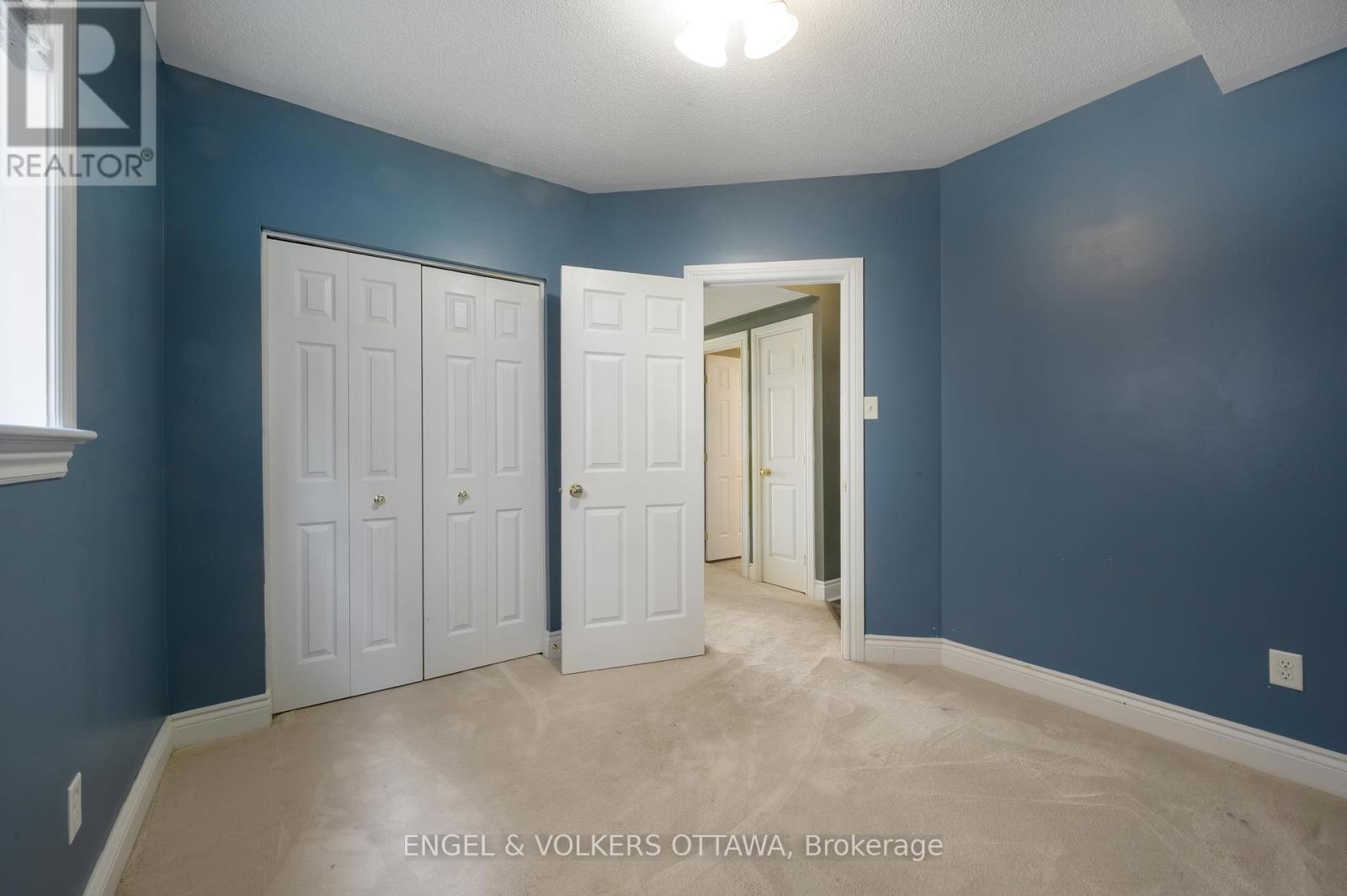 43 Castle Glen Crescent, Ottawa, Ontario  K2L 4G9 - Photo 20 - X12202084
