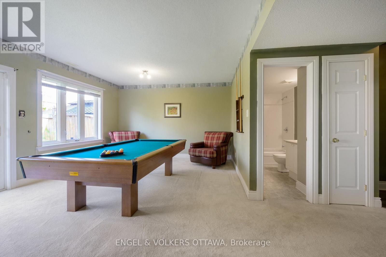 43 Castle Glen Crescent, Ottawa, Ontario  K2L 4G9 - Photo 22 - X12202084