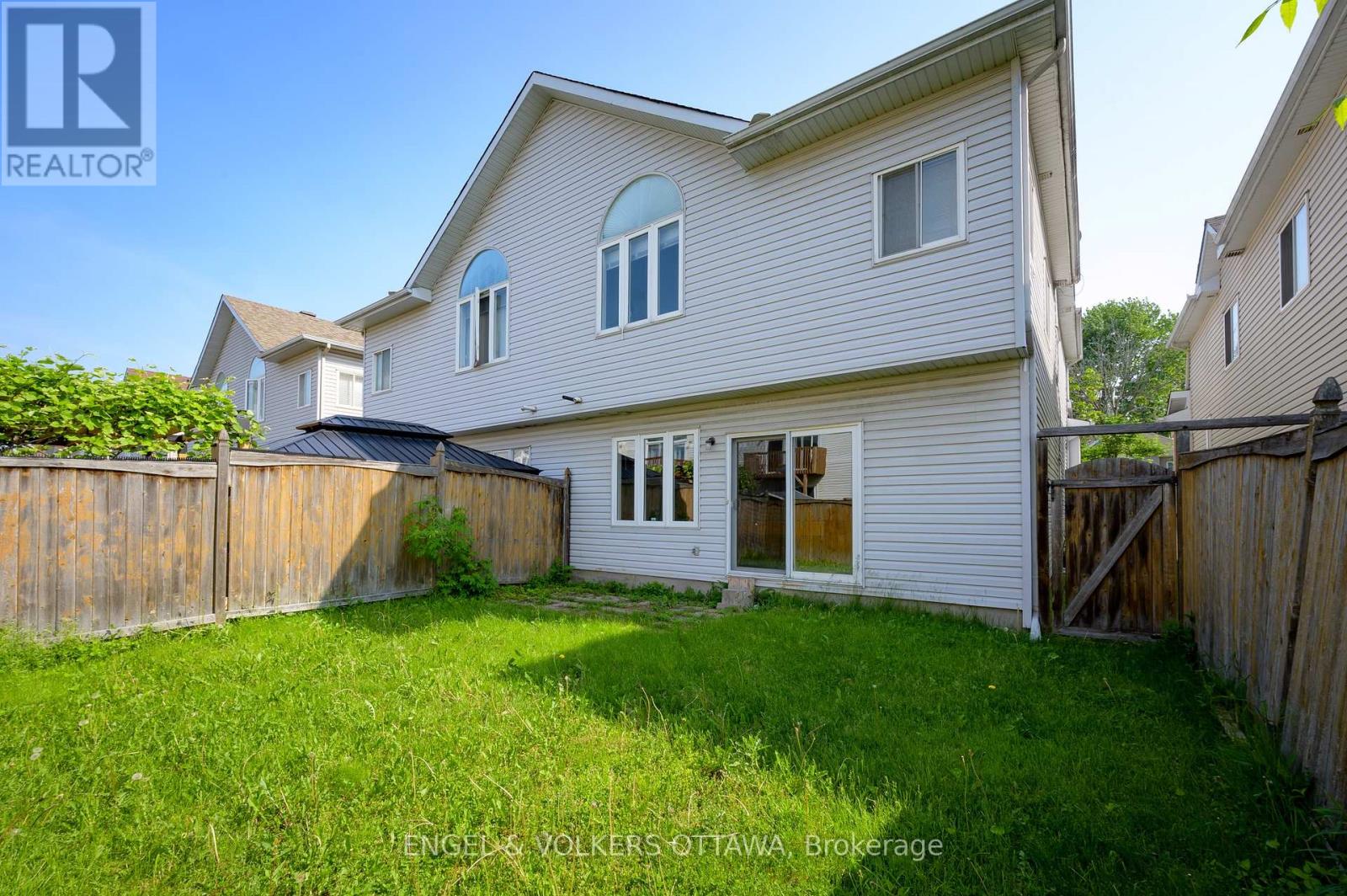 43 Castle Glen Crescent, Ottawa, Ontario  K2L 4G9 - Photo 27 - X12202084