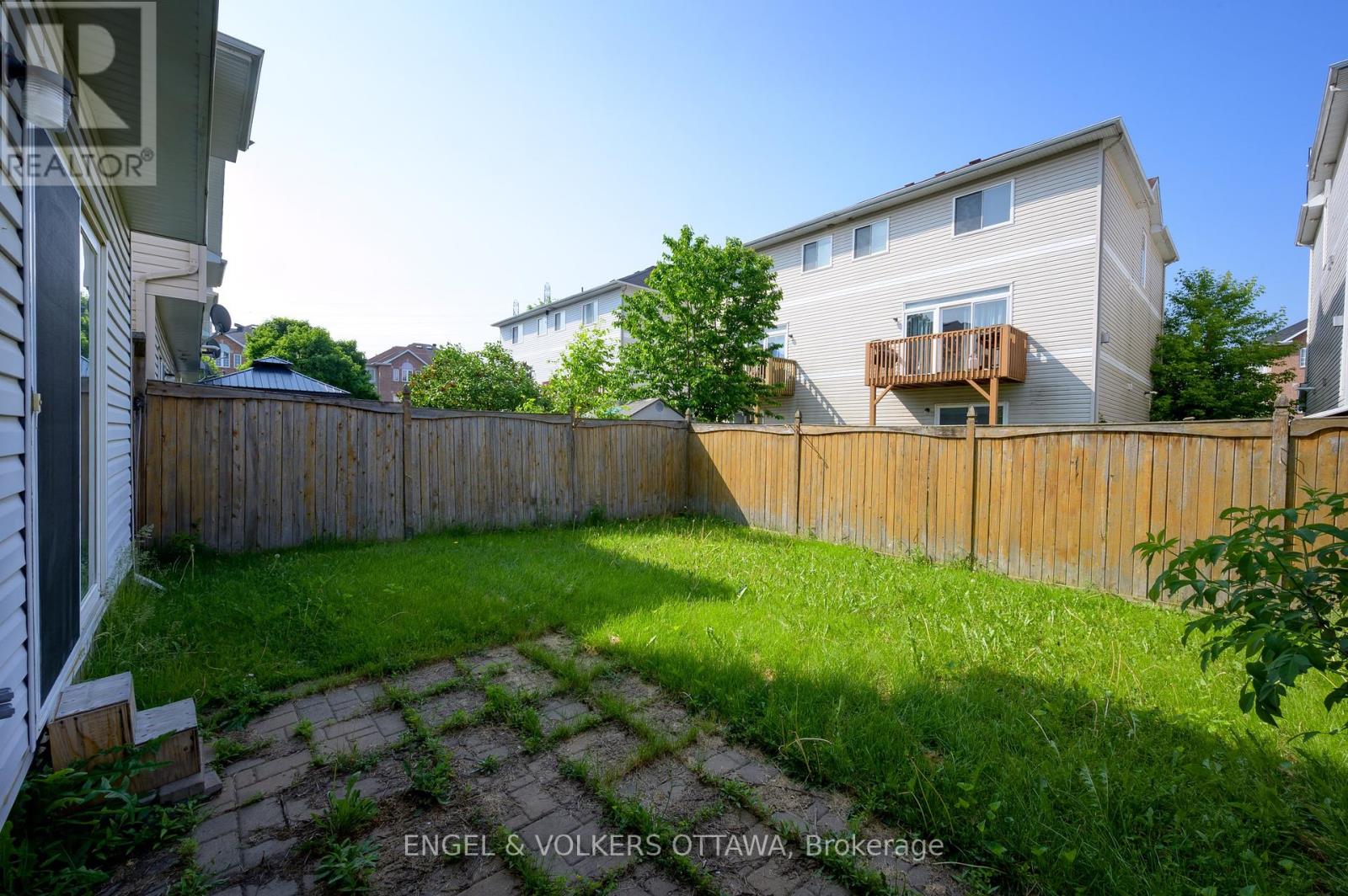 43 Castle Glen Crescent, Ottawa, Ontario  K2L 4G9 - Photo 28 - X12202084