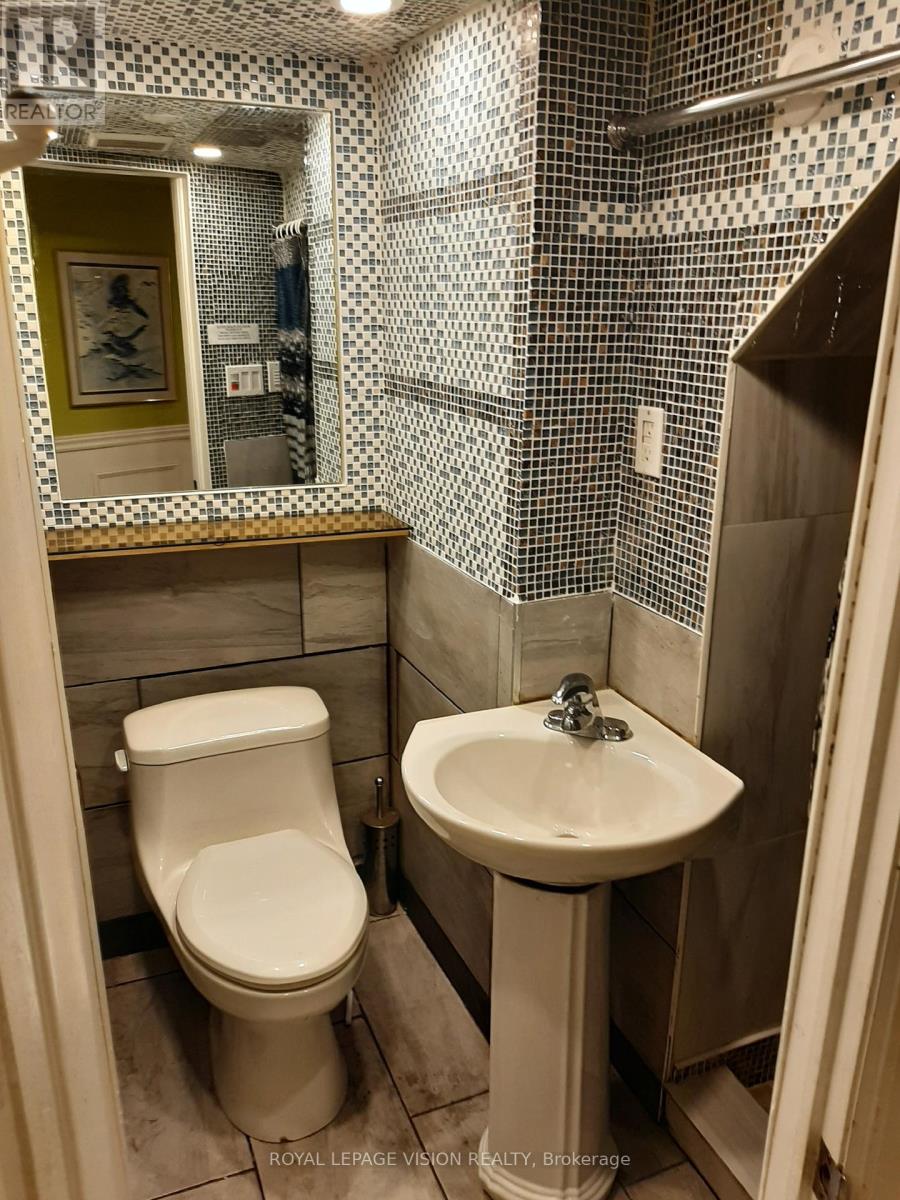 52 Ellendale Drive, Toronto, Ontario  M1P 1N5 - Photo 49 - E12200846
