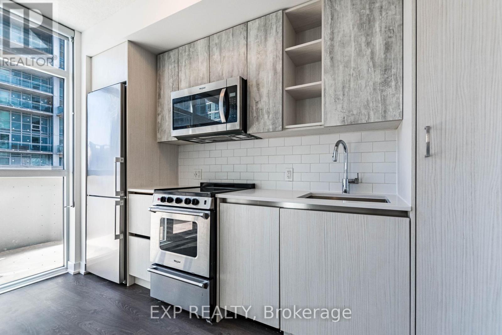 407 - 251 Manitoba Street, Toronto, Ontario  M8Y 0C7 - Photo 14 - W12201786