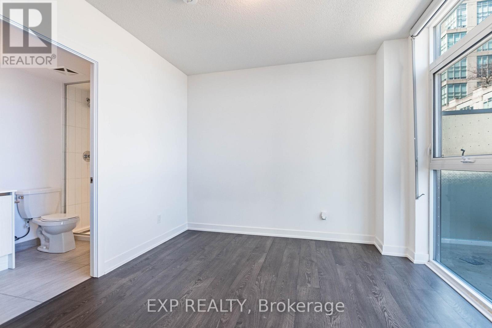 407 - 251 Manitoba Street, Toronto, Ontario  M8Y 0C7 - Photo 17 - W12201786