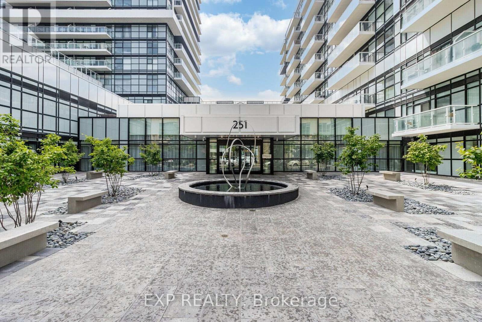 407 - 251 Manitoba Street, Toronto, Ontario  M8Y 0C7 - Photo 2 - W12201786