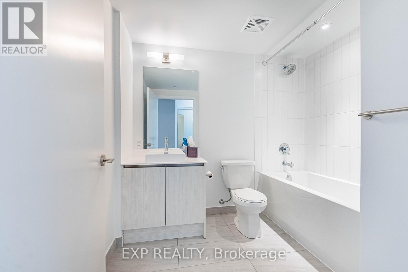 407 - 251 Manitoba Street, Toronto, Ontario  M8Y 0C7 - Photo 24 - W12201786