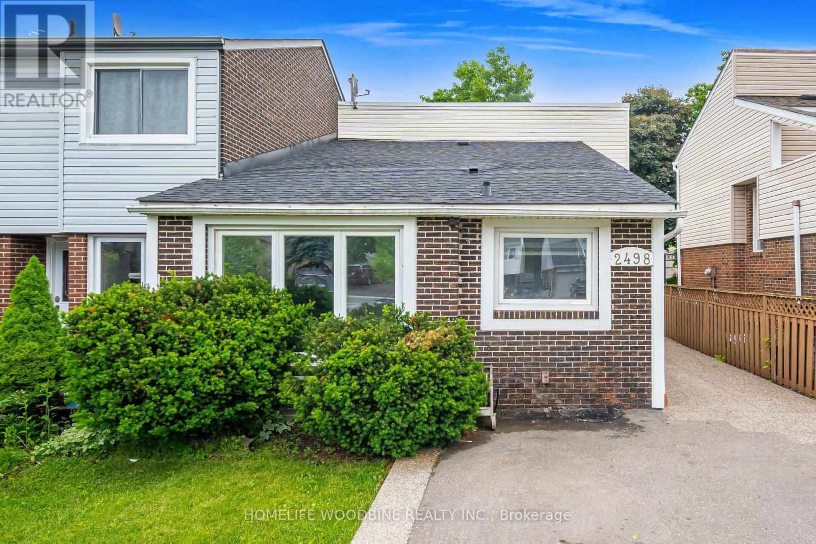 2498 MAINROYAL STREET, Mississauga, Ontario