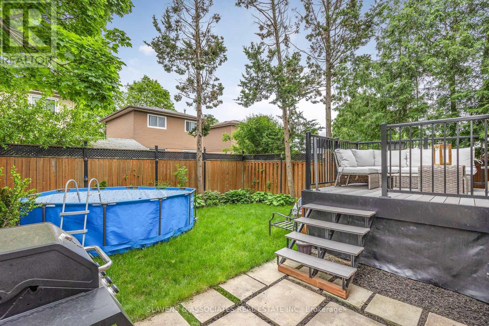 37 Vodden Street W, Brampton, Ontario  L6X 2W6 - Photo 36 - W12201851