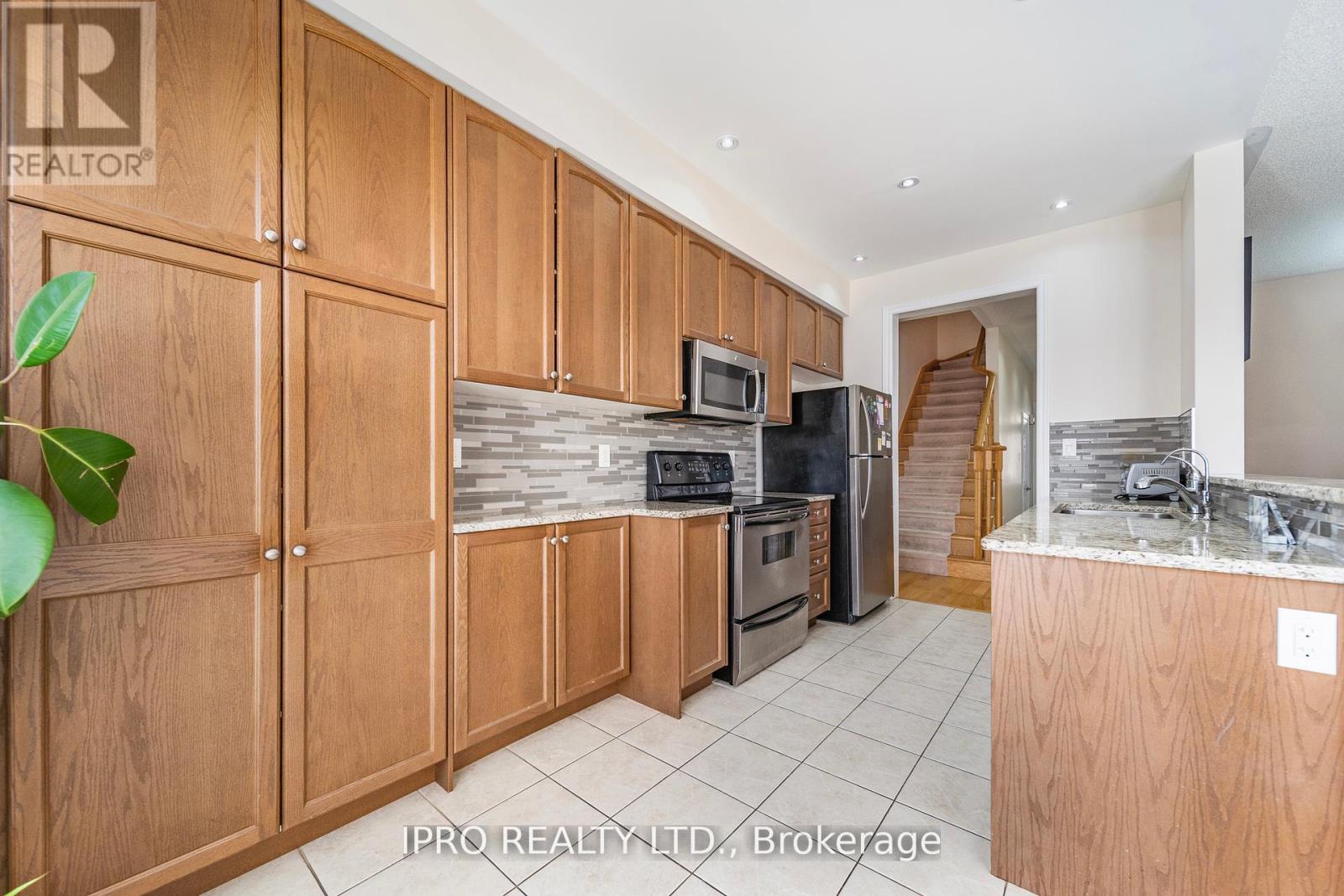 8 Icefall Road, Caledon, Ontario  L7C 3T6 - Photo 16 - W12201864
