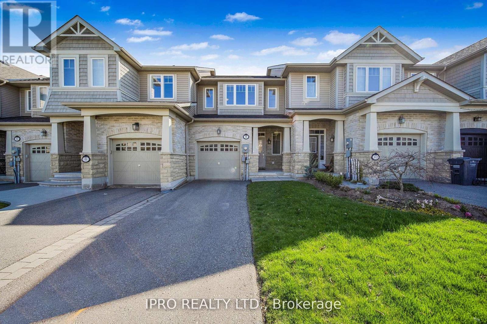 8 Icefall Road, Caledon, Ontario  L7C 3T6 - Photo 3 - W12201864