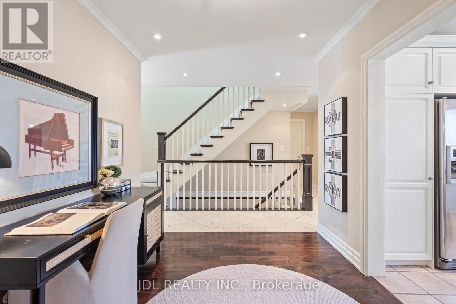 1207 Linbrook Road, Oakville, Ontario  L6J 2L5 - Photo 14 - W12201867