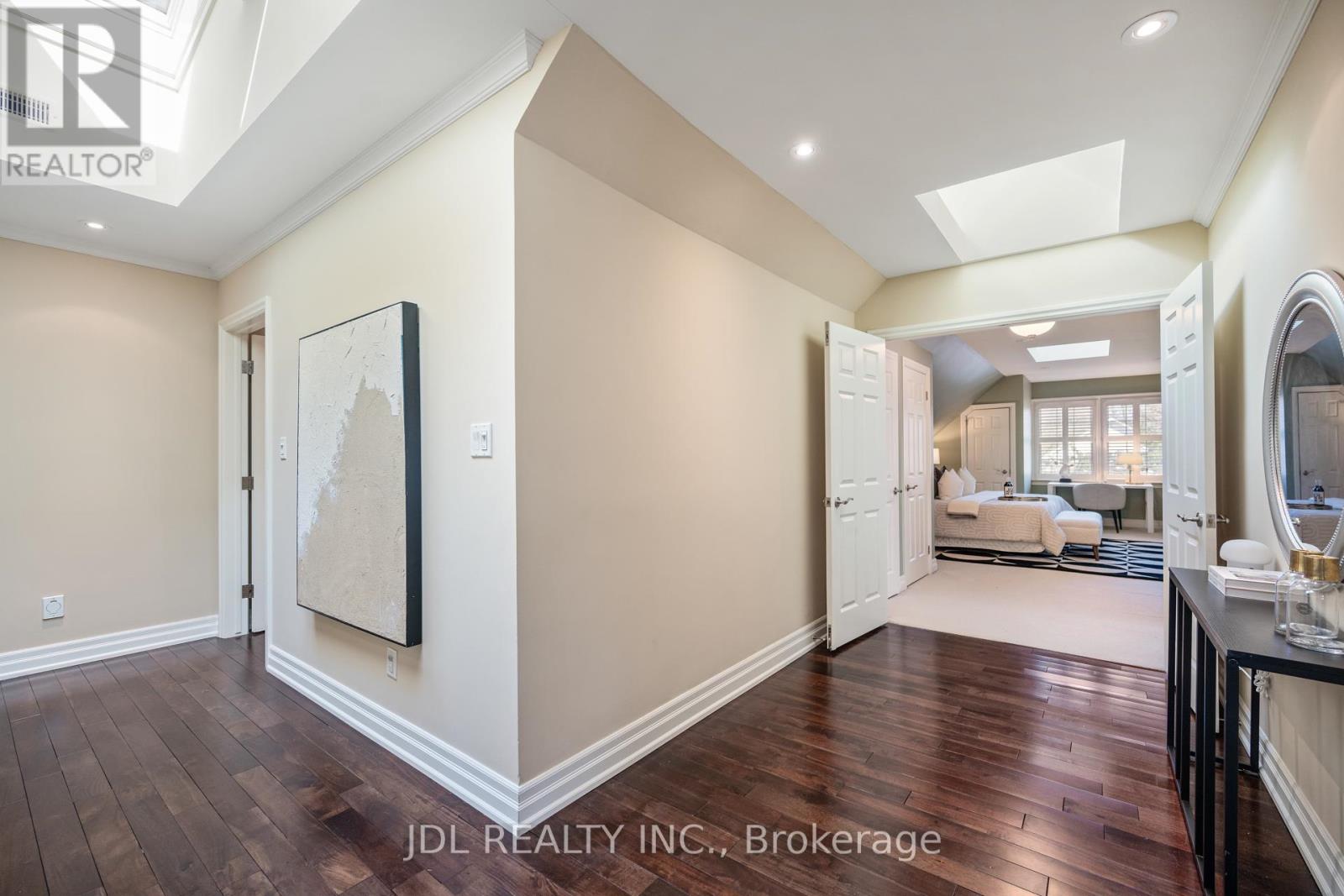1207 Linbrook Road, Oakville, Ontario  L6J 2L5 - Photo 18 - W12201867