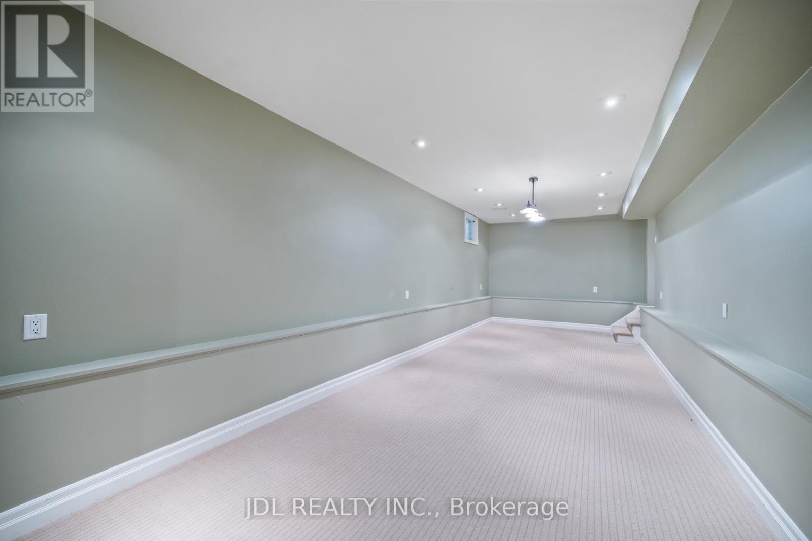 1207 Linbrook Road, Oakville, Ontario  L6J 2L5 - Photo 27 - W12201867
