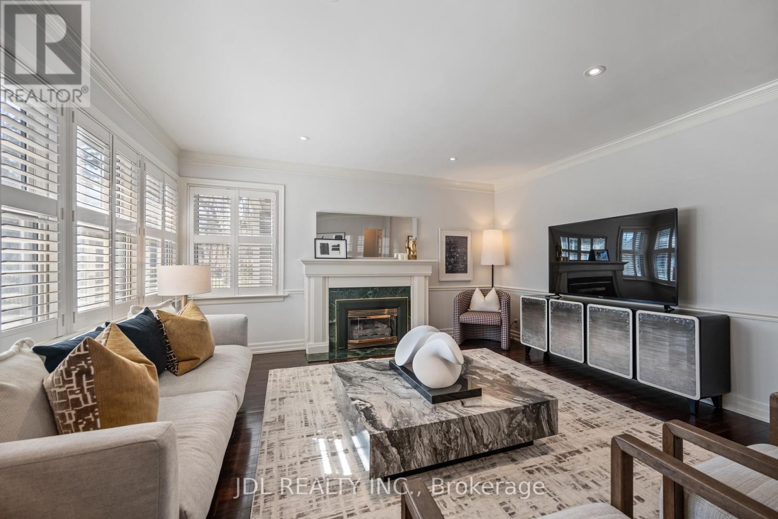 1207 Linbrook Road, Oakville, Ontario  L6J 2L5 - Photo 3 - W12201867
