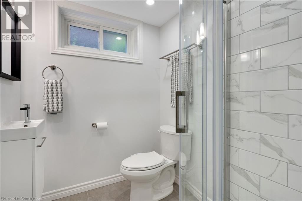 92 Kenwood Drive, Kitchener, Ontario  N2B 3H2 - Photo 15 - 40734202