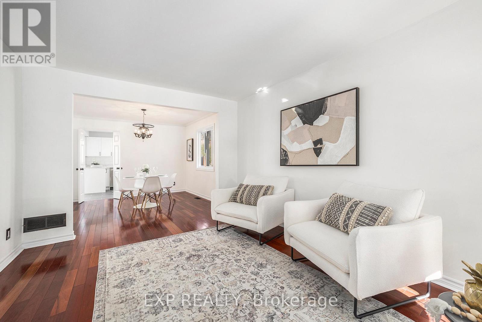 33 Bridle Park Drive, Ottawa, Ontario  K2M 2E2 - Photo 3 - X12016151