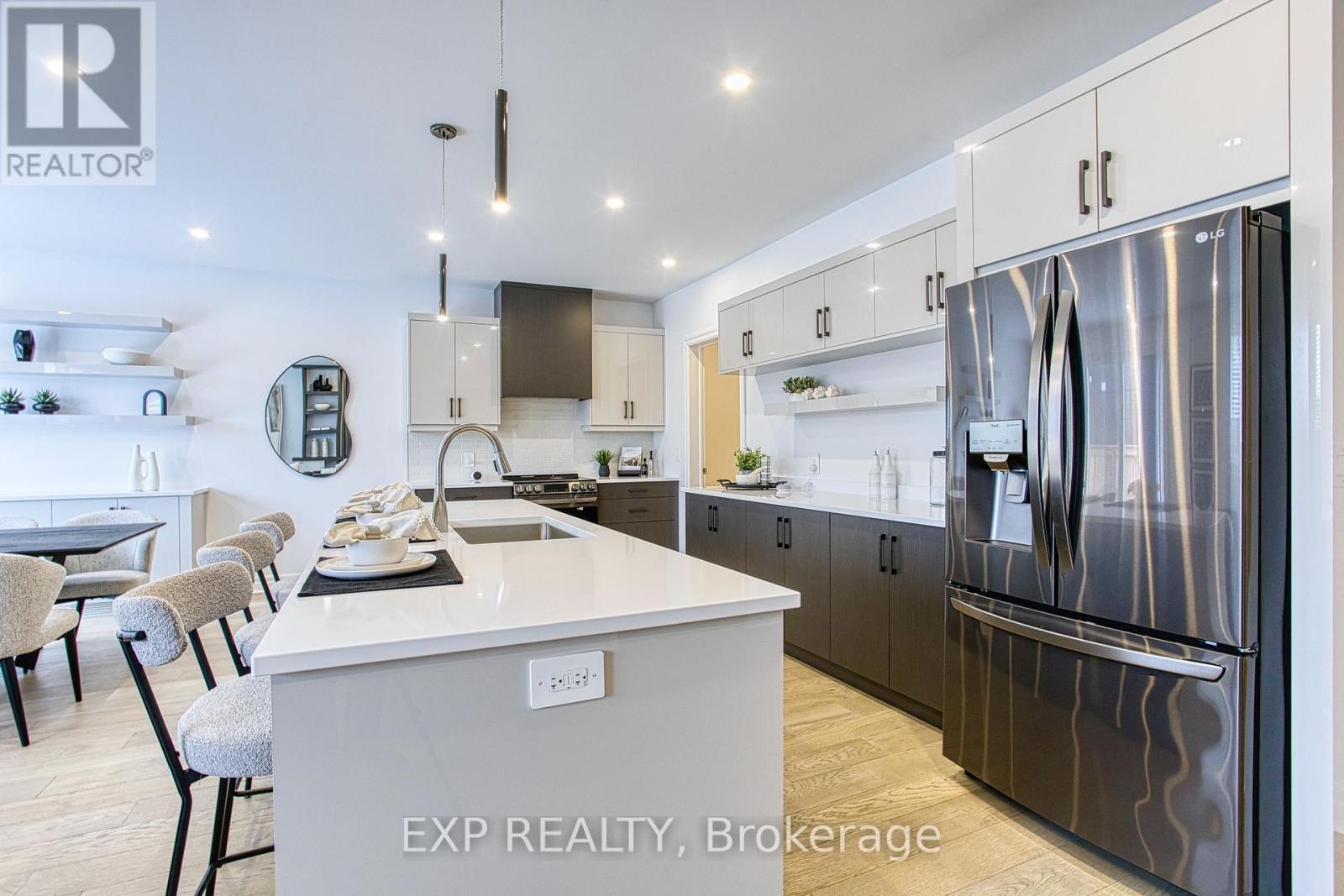 7543 Splendour Drive, Niagara Falls, Ontario  L2H 3V8 - Photo 13 - X12201797