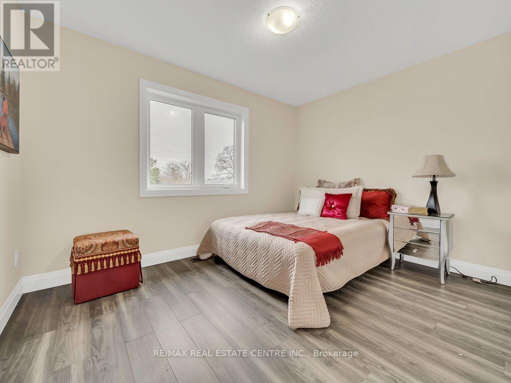 256 King Street W, Ingersoll, Ontario  N5C 2K7 - Photo 31 - X12201871