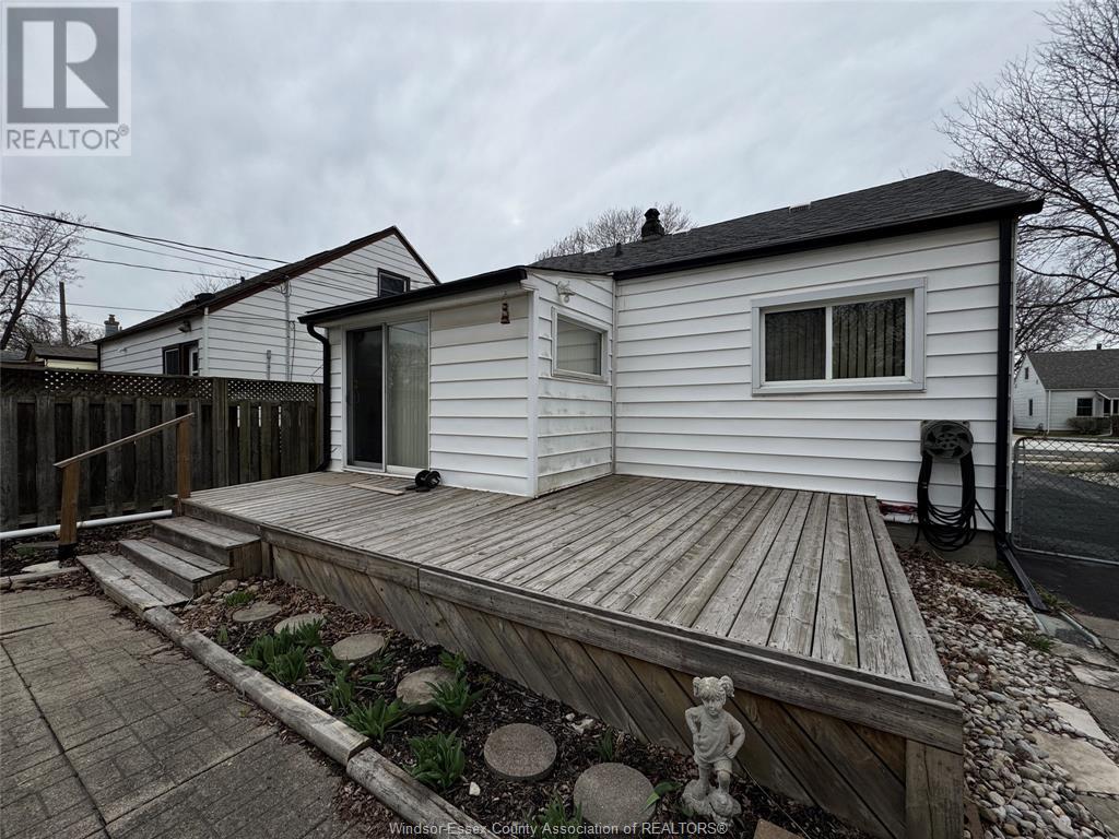 3651 Barrymore Lane, Windsor, Ontario  N9C 1V6 - Photo 14 - 25014337