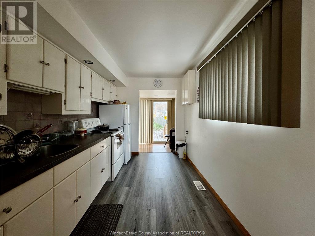 3651 Barrymore Lane, Windsor, Ontario  N9C 1V6 - Photo 7 - 25014337